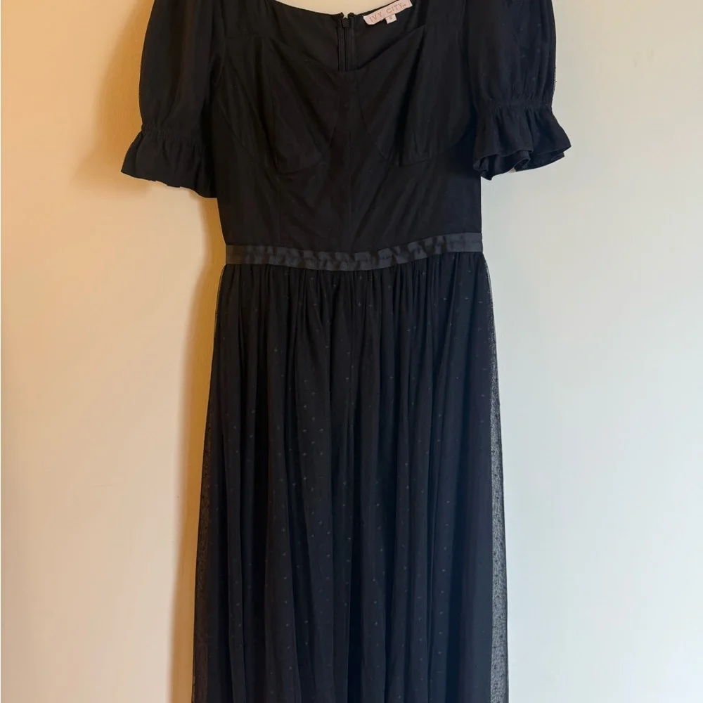 Ivy City Co. Ballerina Tulle Puff Sleeve Formal Midi Dress in Black - Picture 6 of 12